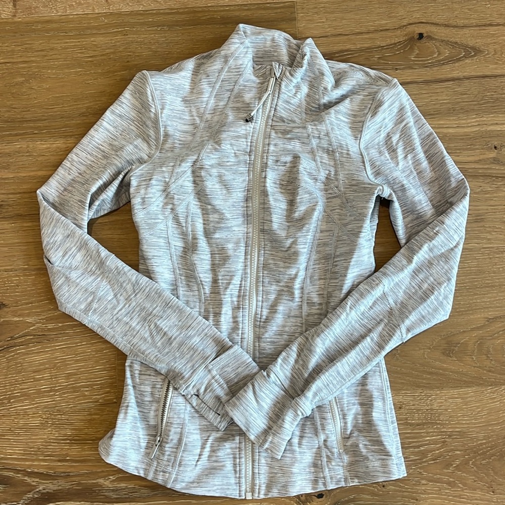 Lululemon grey jacket